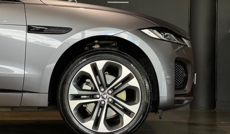 
								2024 Jaguar F-Pace D200 AWD R-Dynamic HSE full									