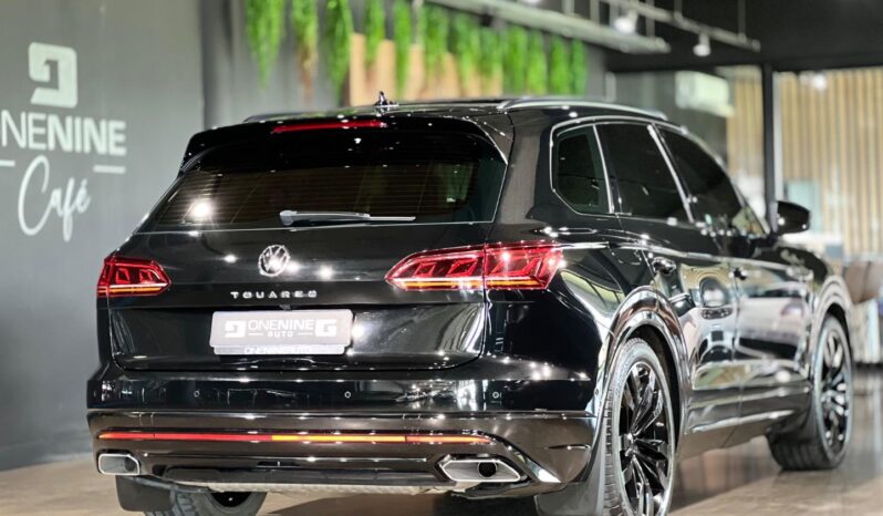 
								2023 Volkswagen Touareg V6 TDI Executive R-Line full									
