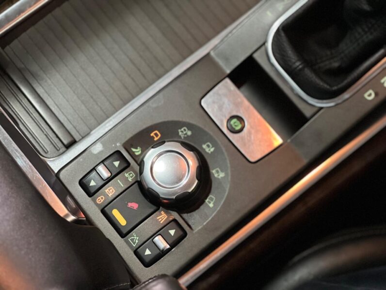 
								2011 Land Rover Range Rover Sport SDV6 HSE Luxury full									