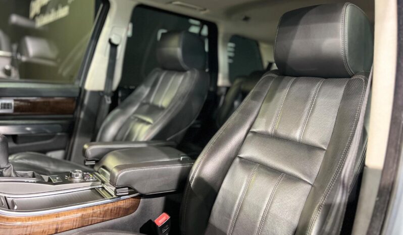 
								2011 Land Rover Range Rover Sport SDV6 HSE Luxury full									