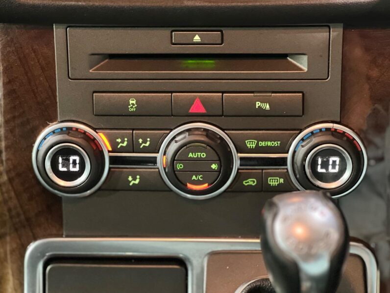 
								2011 Land Rover Range Rover Sport SDV6 HSE Luxury full									