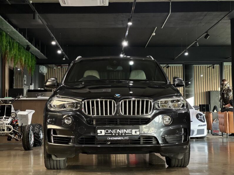 
								2018 BMW X5 xDrive50i Exterior Design Pure Experience full									