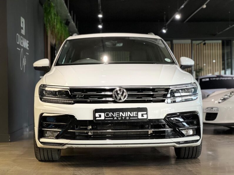 
								2018 Volkswagen Tiguan 2.0TSI 4Motion Highline R-Line full									