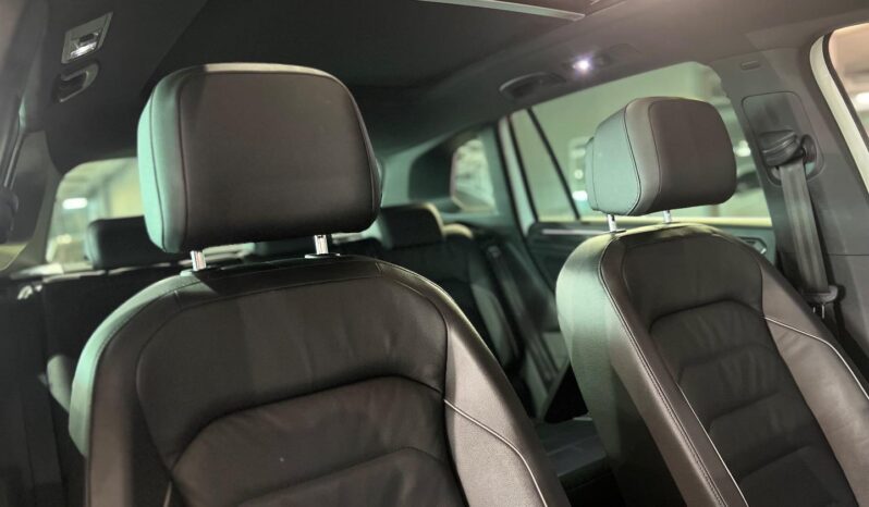 
								2018 Volkswagen Tiguan 2.0TSI 4Motion Highline R-Line full									