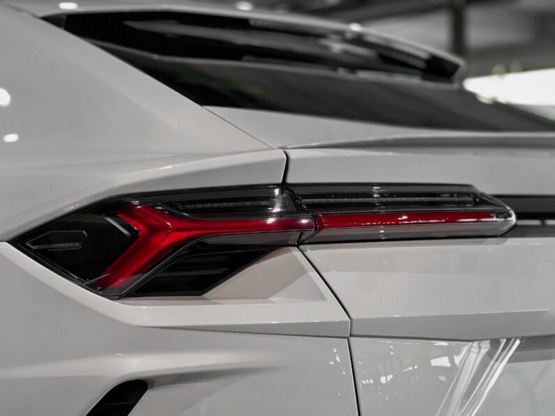 
								2019 Lamborghini Urus Urus full									