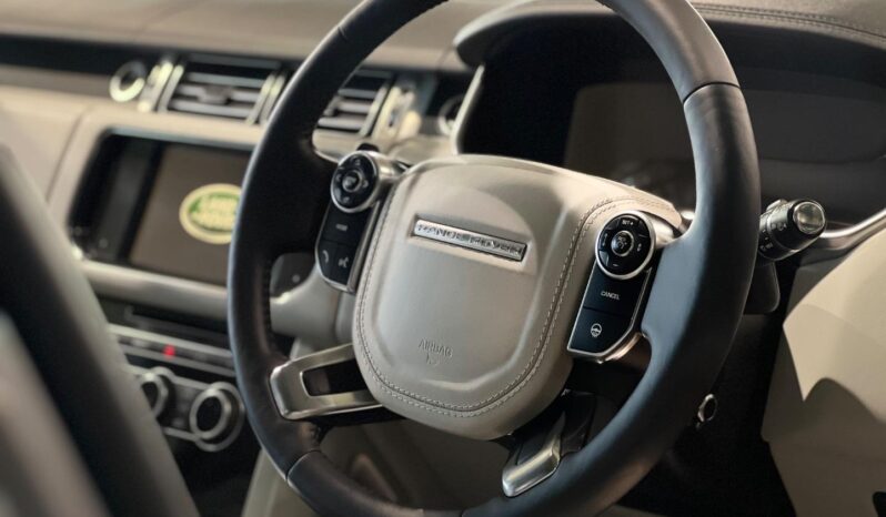 
								2014 Land Rover Range Rover Vogue SE Supercharged full									