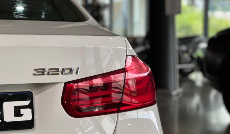 
								2017 BMW 3 Series 320i M Sport Auto full									