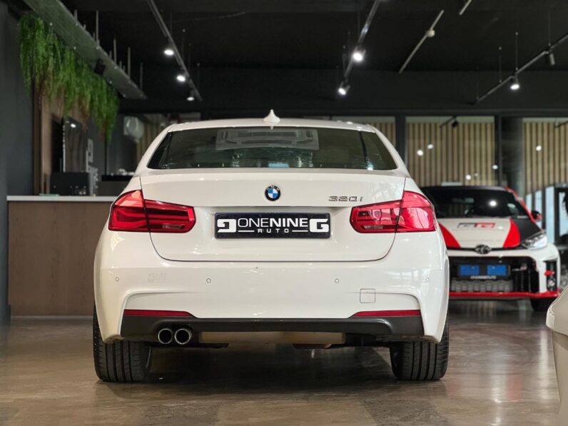 
								2017 BMW 3 Series 320i M Sport Auto full									