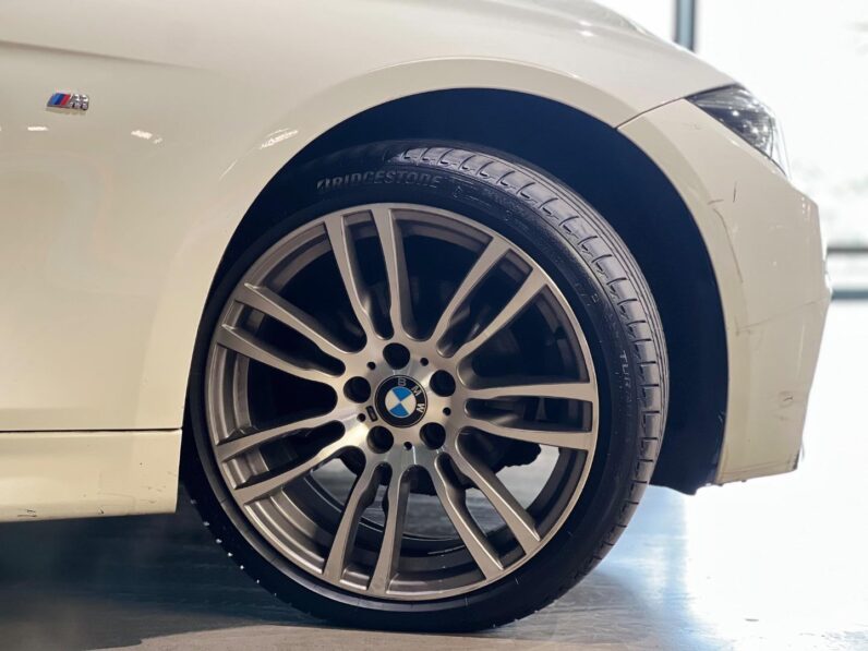
								2017 BMW 3 Series 320i M Sport Auto full									