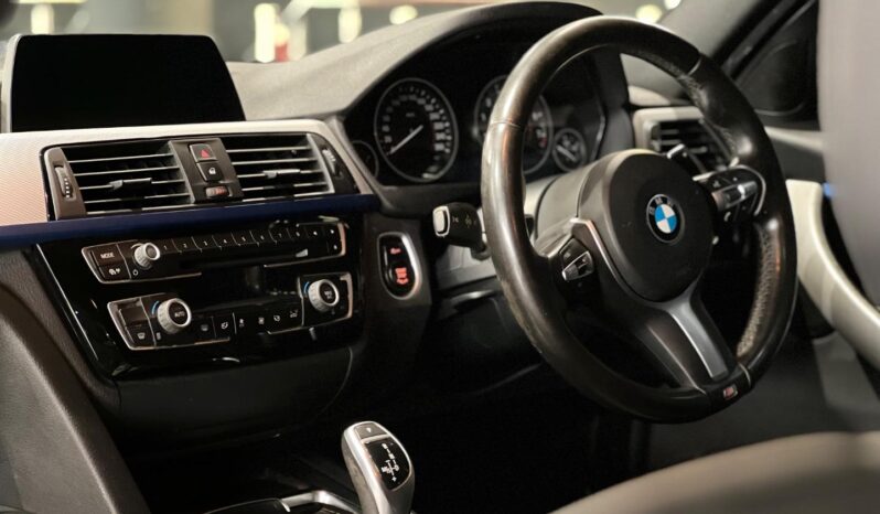 
								2017 BMW 3 Series 320i M Sport Auto full									