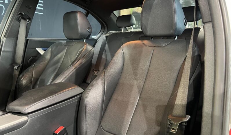 
								2017 BMW 3 Series 320i M Sport Auto full									