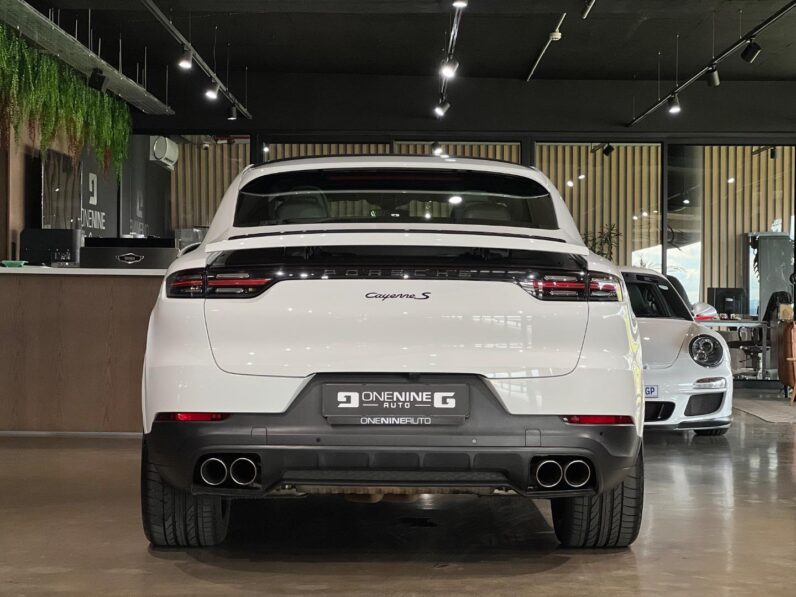 
								2020 Porsche Cayenne S Coupe full									