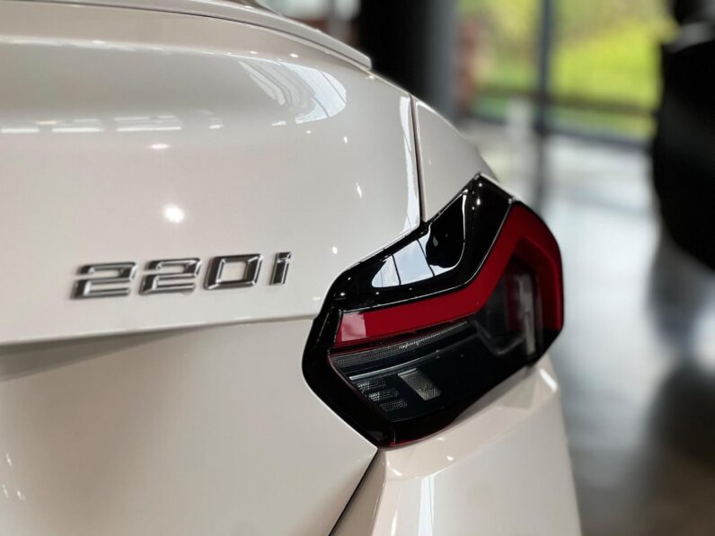 
								2023 BMW 2 Series 220i Coupe M Sport full									