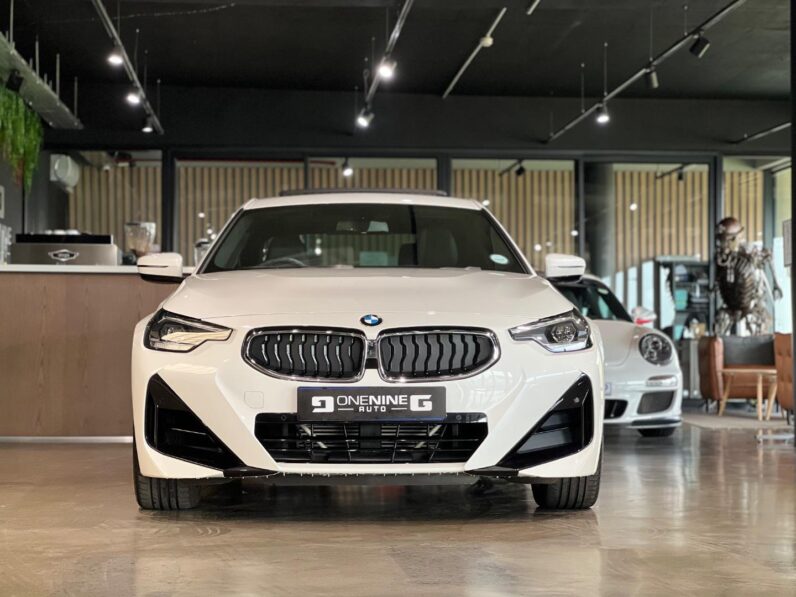 
								2023 BMW 2 Series 220i Coupe M Sport full									