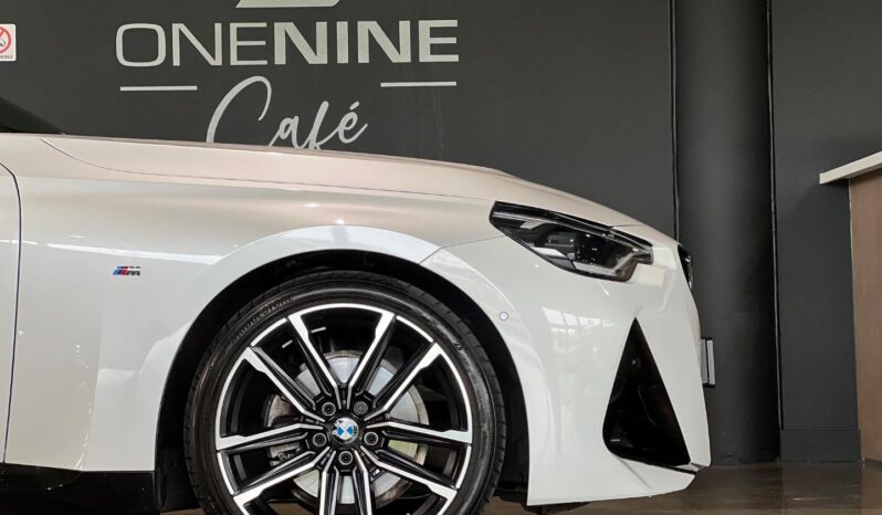 
								2023 BMW 2 Series 220i Coupe M Sport full									