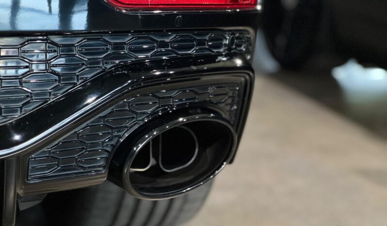 
								2022 Audi RSQ8 Quattro full									