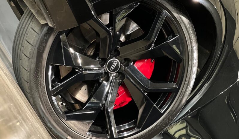 
								2022 Audi RSQ8 Quattro full									