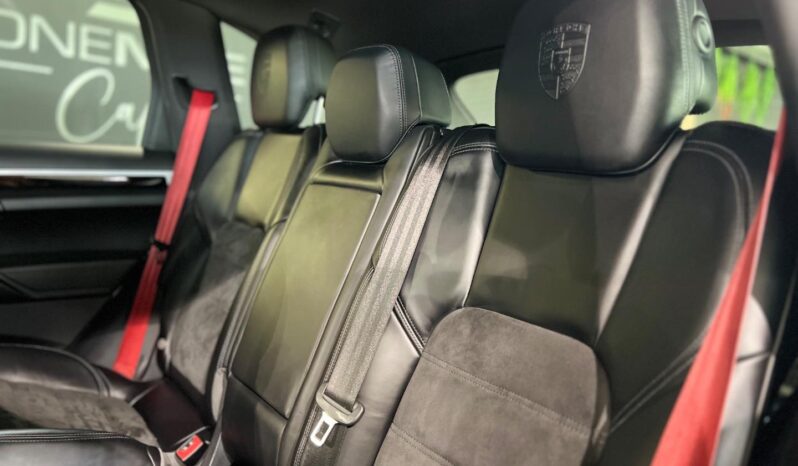 
								2018 Porsche Cayenne Cayenne Platinum Edition full									