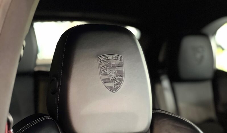 
								2018 Porsche Cayenne Cayenne Platinum Edition full									