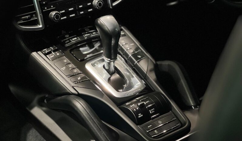 
								2018 Porsche Cayenne Cayenne Platinum Edition full									