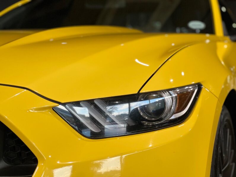 
								2016 Ford Mustang 5.0 GT Fastback full									