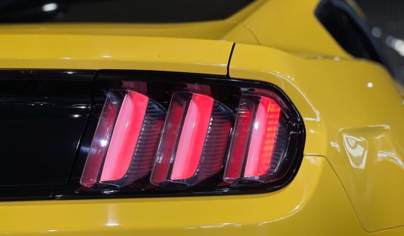 
								2016 Ford Mustang 5.0 GT Fastback full									