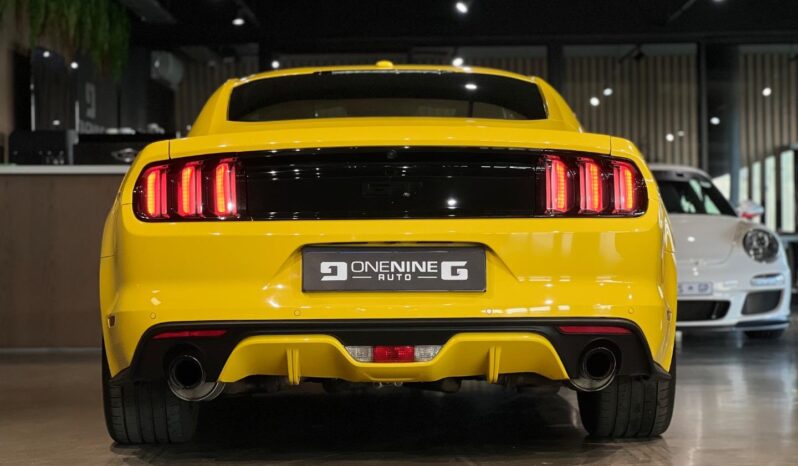 
								2016 Ford Mustang 5.0 GT Fastback full									