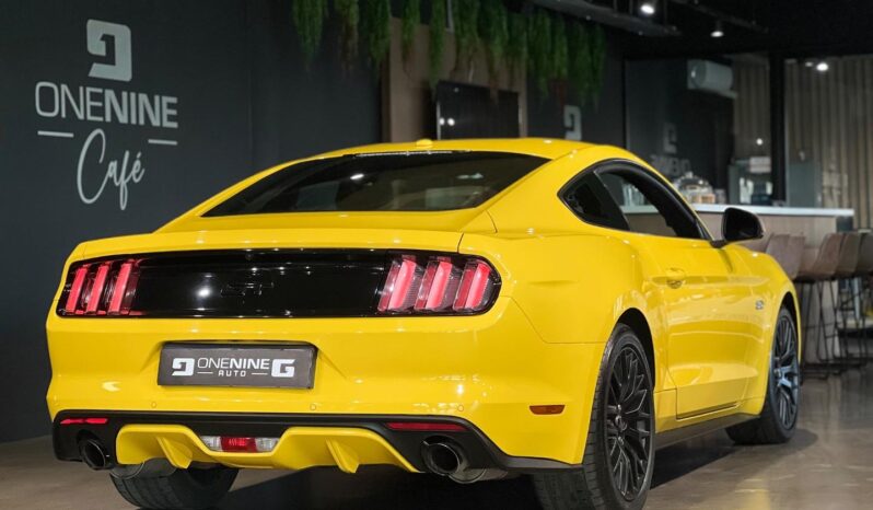 
								2016 Ford Mustang 5.0 GT Fastback full									