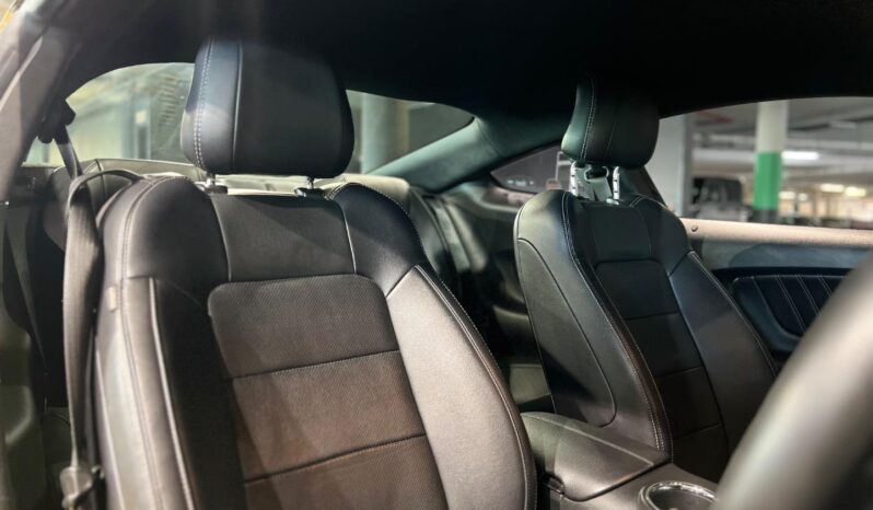 
								2016 Ford Mustang 5.0 GT Fastback full									