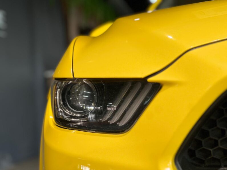 
								2016 Ford Mustang 5.0 GT Fastback full									