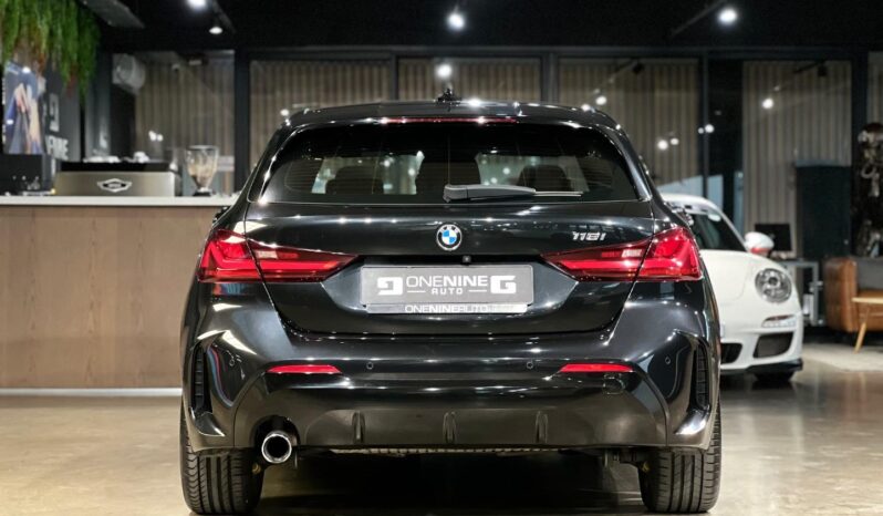 
								2023 BMW 1 Series 118i M Sport full									