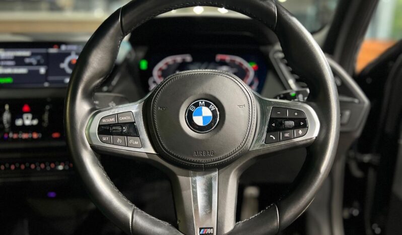 
								2023 BMW 1 Series 118i M Sport full									