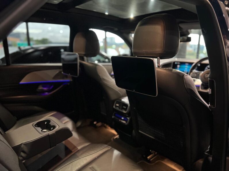 
								2021 Mercedes-Benz GLE GLE400d 4Matic AMG Line full									