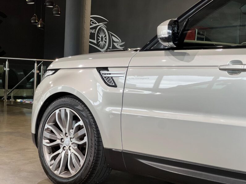 
								2017 Land Rover Range Rover Sport HSE TDV6 full									