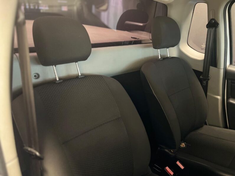 
								2017 Nissan NP200 1.5dCi Safety Pack full									