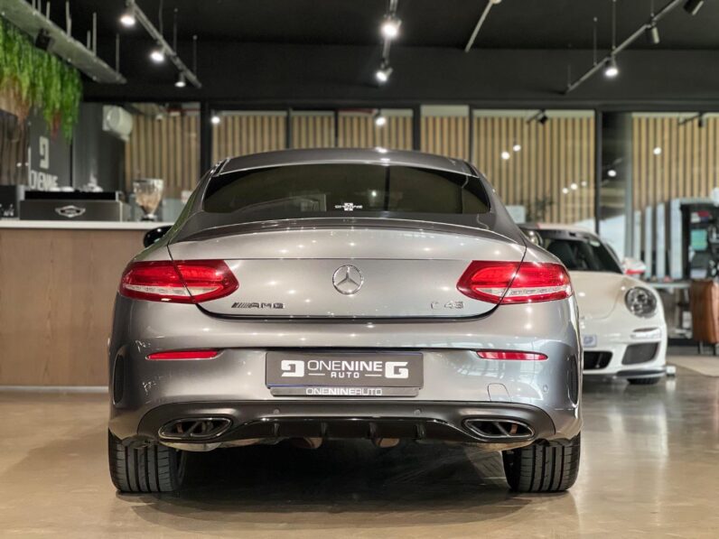 
								2017 Mercedes-AMG C-Class C43 Coupe 4Matic full									