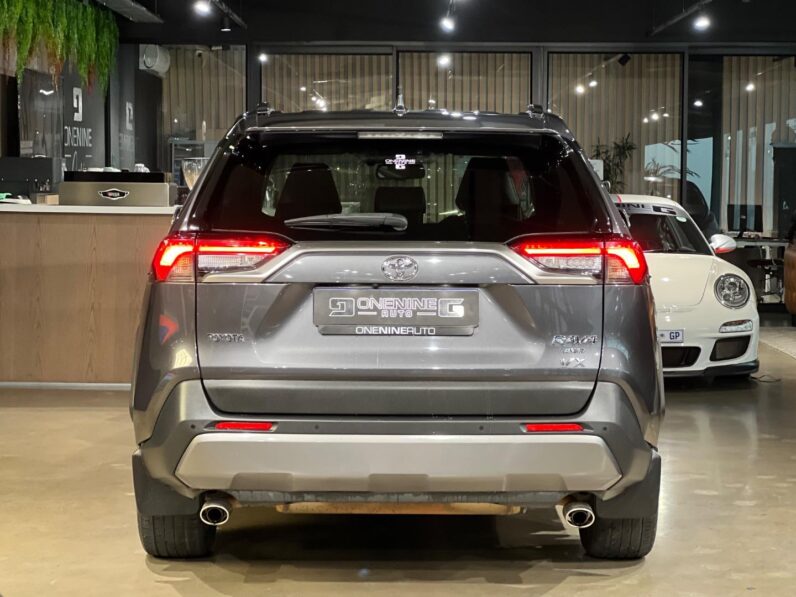 
								2019 Toyota RAV4 2.5 AWD VX full									