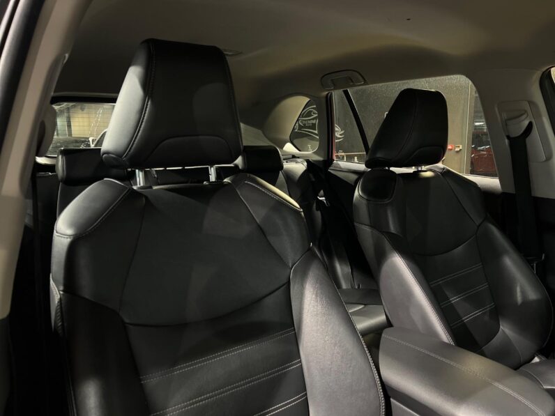 
								2019 Toyota RAV4 2.5 AWD VX full									