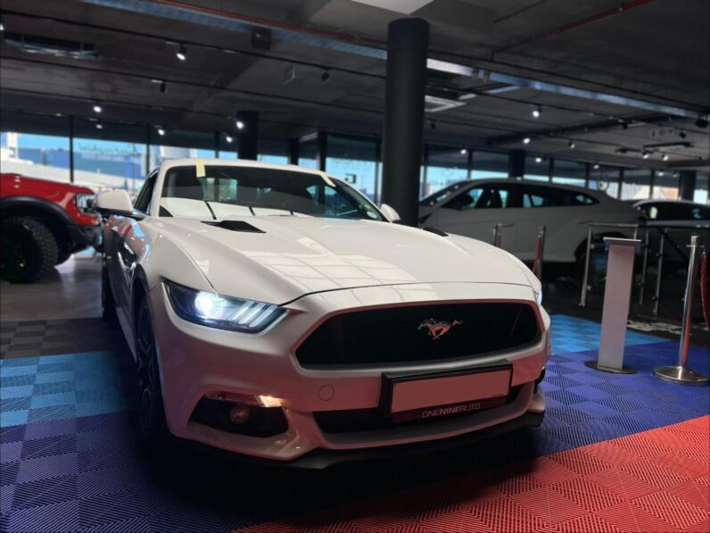 
								2017 Ford Mustang 5.0 GT Fastback Auto full									