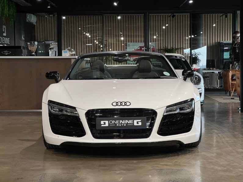 
								2014 Audi R8 4.2 Spyder Quattro full									