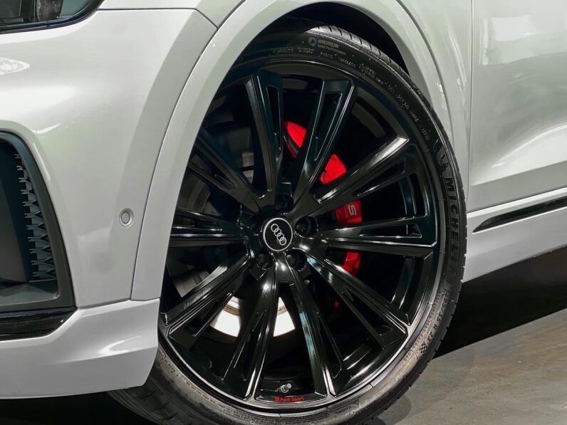 
								2021 Audi SQ8 TDI Quattro full									
