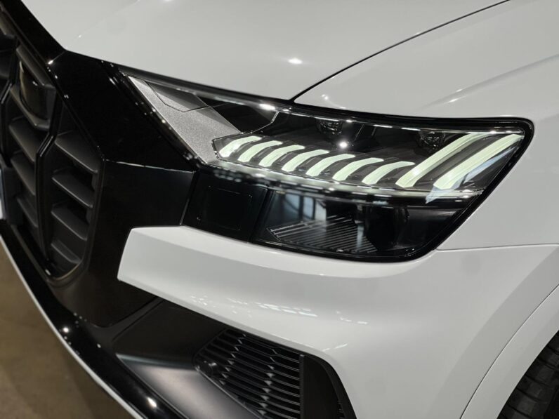 
								2021 Audi SQ8 TDI Quattro full									