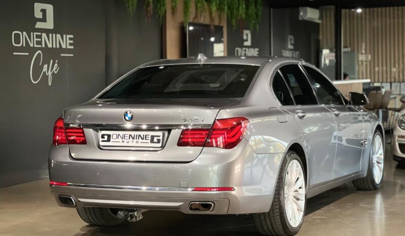 
								2012 BMW 7 Series 740i Innovations full									
