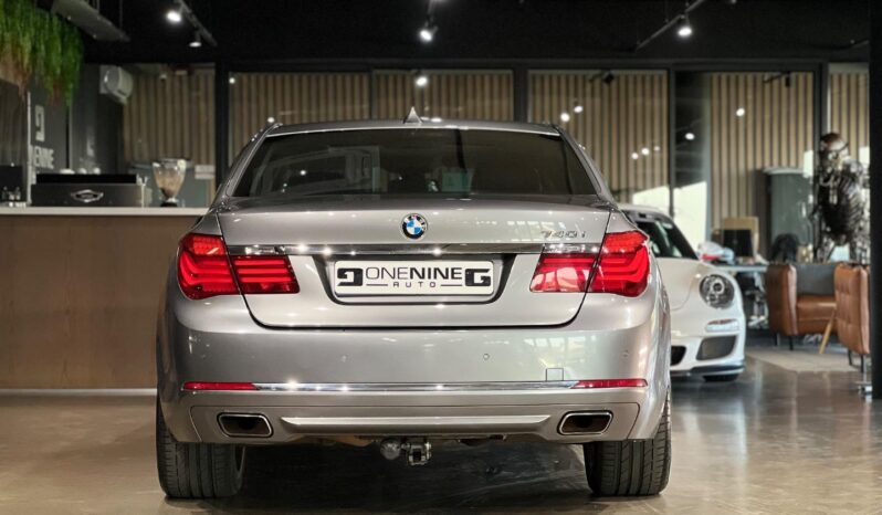 
								2012 BMW 7 Series 740i Innovations full									