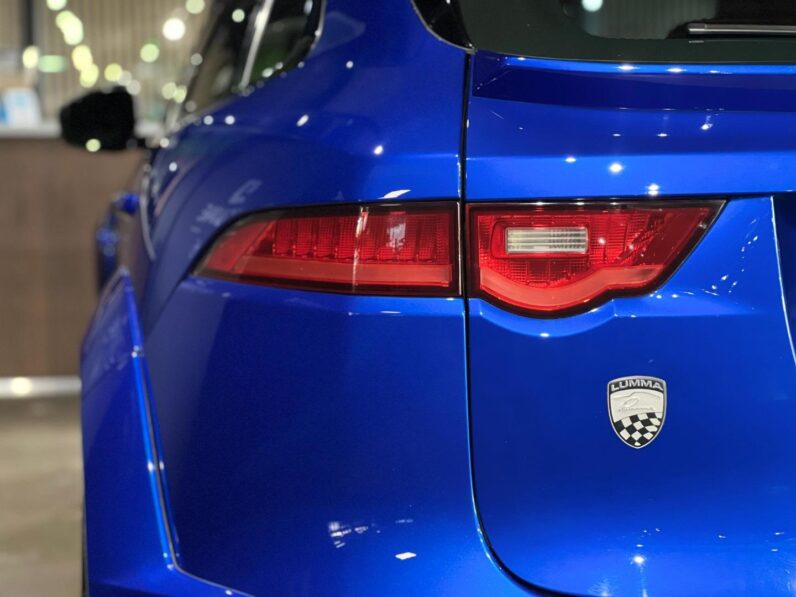 
								2018 Jaguar F-Pace 30d AWD R-Sport full									