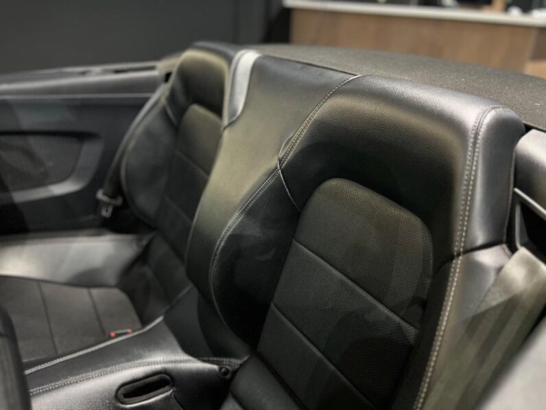 
								2019 Ford Mustang 2.3T Convertible full									