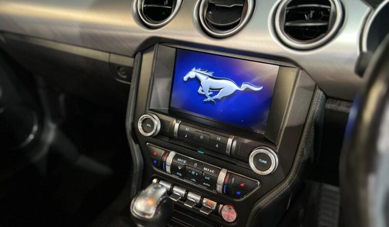 
								2019 Ford Mustang 2.3T Convertible full									
