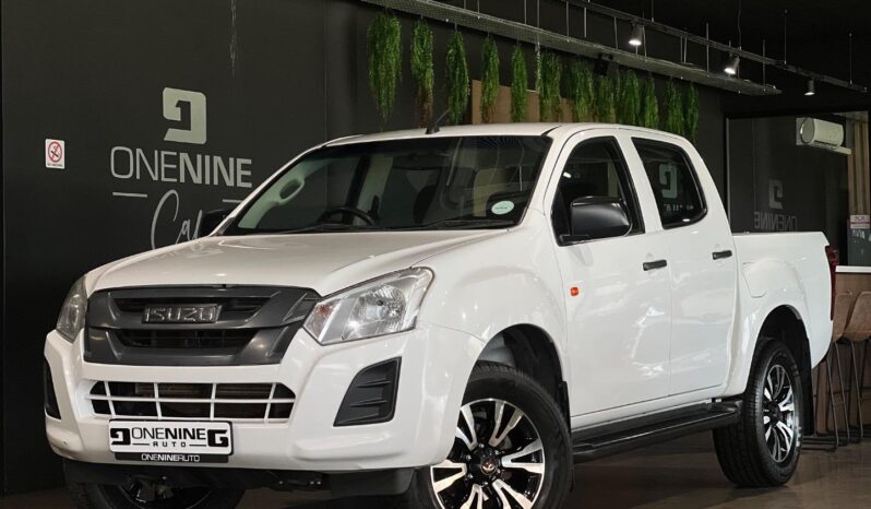 2022 Isuzu 250