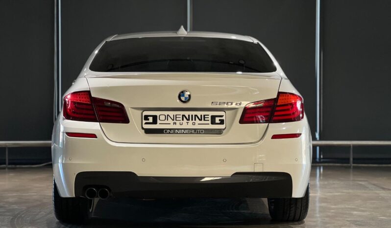 
								2012 BMW 5 Series 520d M Sport full									