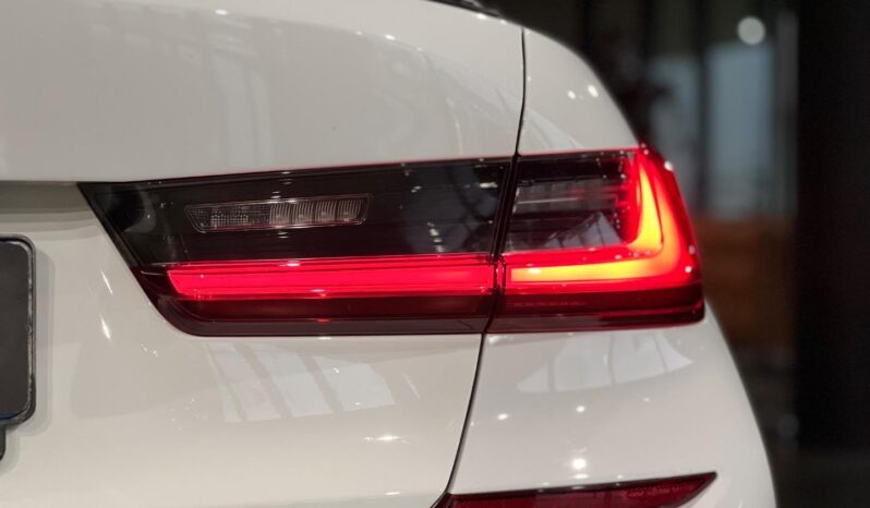 
								2019 BMW 3 Series 330d M Sport full									